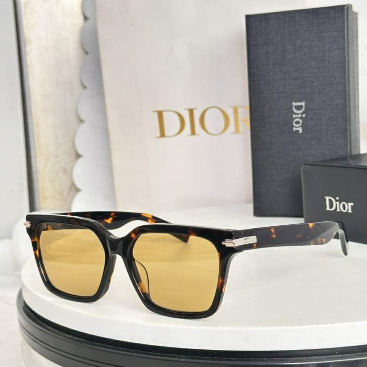 Picture of Dior Sunglasses _SKUfw77121945fw